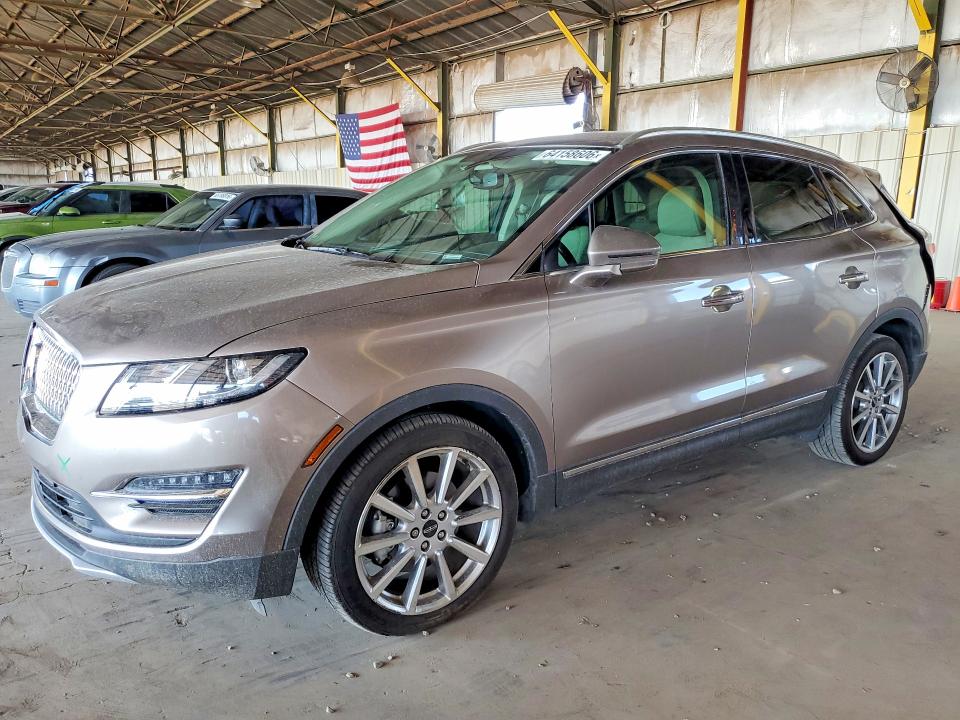 LINCOLN MKC 2019 مع رقم تعريف المركبة 5LMCJ3C94KUL13448 - صورة من المزاد