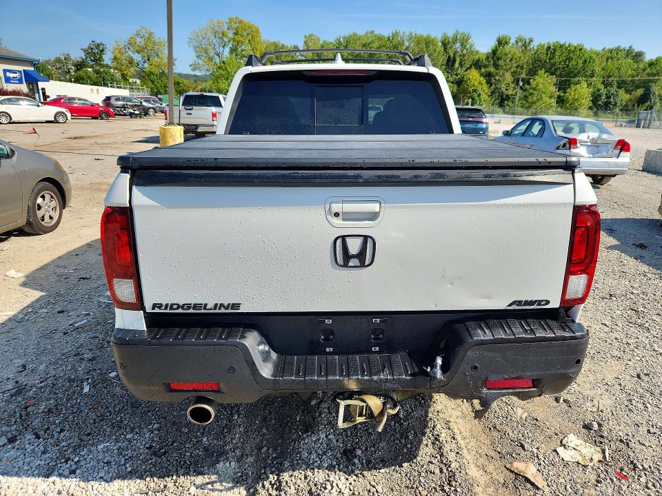 Photo 6 from auction – 2021 HONDA RIDGELINE with VIN 5FPYK3F73MB019658