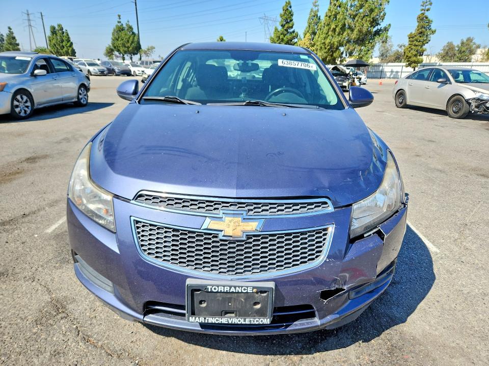 Photo 5 from auction – 2014 CHEVROLET CRUZE with VIN 1G1PC5SB3E7380055