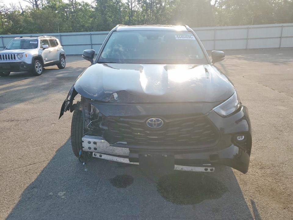 Photo 5 from auction – 2024 TOYOTA HIGHLANDER HYBRID with VIN 5TDKBRCH0RS608331