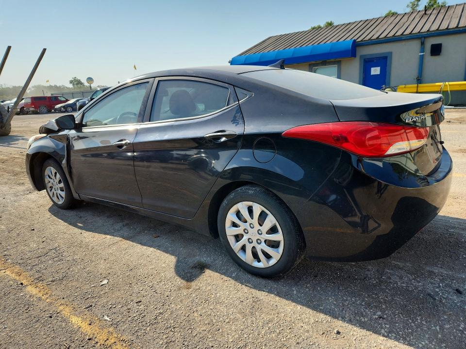 Photo 2 from auction – 2012 HYUNDAI ELANTRA with VIN 5NPDH4AE5CH125840