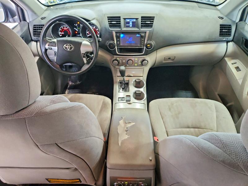 Photo 8 from auction – 2013 TOYOTA HIGHLANDER with VIN 5TDBK3EH8DS192614