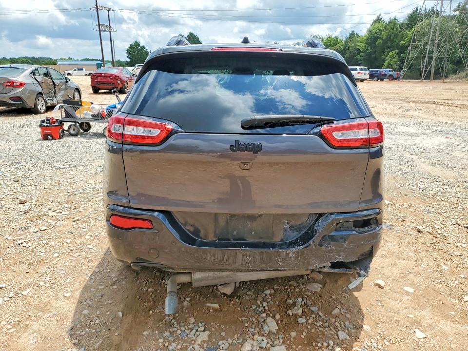 Photo 6 from auction – 2018 JEEP CHEROKEE with VIN 1C4PJLCB2JD605240