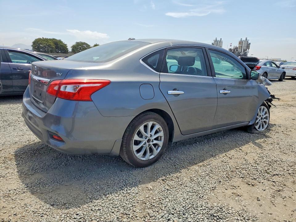 Photo 3 from auction – 2018 NISSAN SENTRA with VIN 3N1AB7AP3JY207513