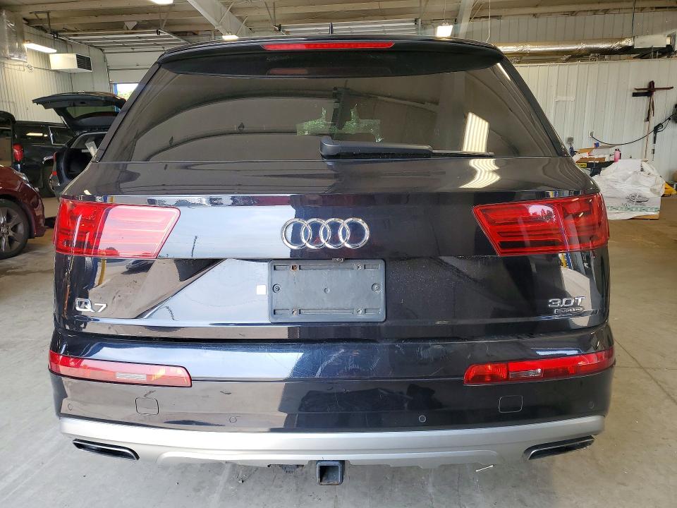 Photo 6 from auction – 2018 AUDI Q7 with VIN WA1VAAF76JD024031