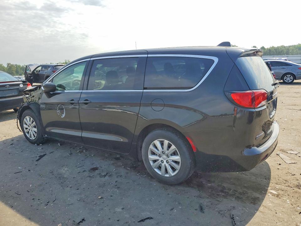 Photo 2 from auction – 2020 CHRYSLER VOYAGER with VIN 2C4RC1AGXLR107762