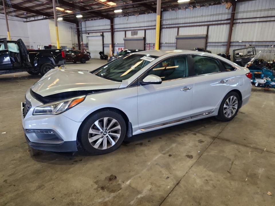 HYUNDAI SONATA 2015 с VIN 5NPE34AF1FH182696 - Снимка от търг
