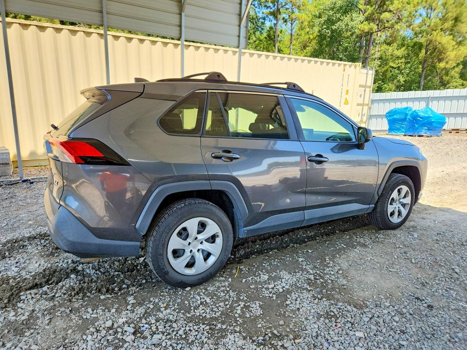Photo 3 from auction – 2020 TOYOTA RAV4 with VIN 2T3H1RFV9LC061002