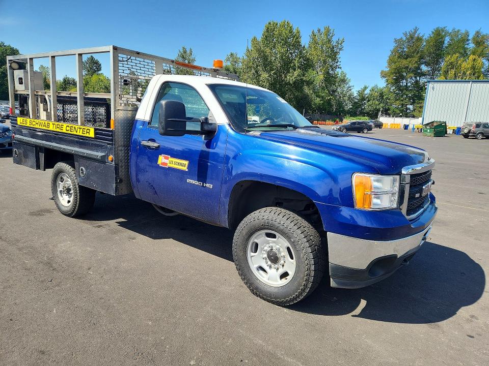 Photo 4 from auction – 2014 GMC SIERRA with VIN 1GT02ZCG9EF176914