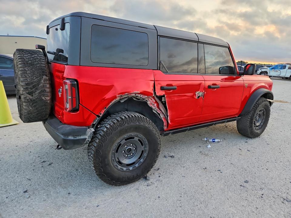 Zdjęcie 3 z aukcji – 2023 FORD BRONCO z VIN 1FMEE5DP0PLC10839