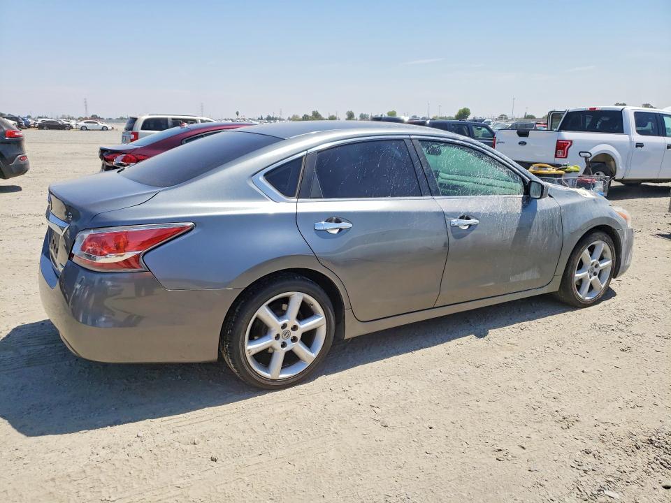 Photo 3 from auction – 2014 NISSAN ALTIMA with VIN 1N4AL3AP2EC177654