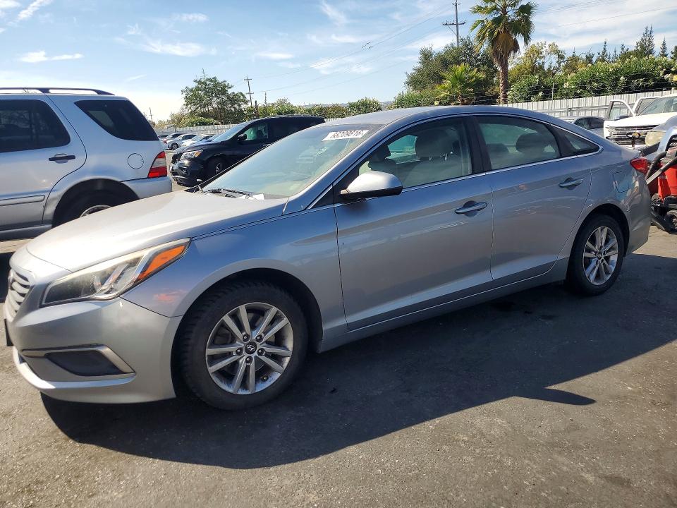 HYUNDAI SONATA 2017 with VIN 5NPE24AF1HH558691 - Photo from auction