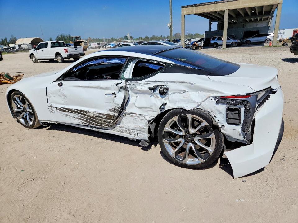 Photo 2 from auction – 2020 LEXUS LC with VIN JTHEP5AY1LA007569