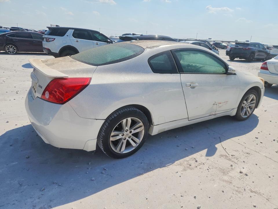 Photo 3 from auction – 2010 NISSAN ALTIMA with VIN 1N4AL2EP6AC121618