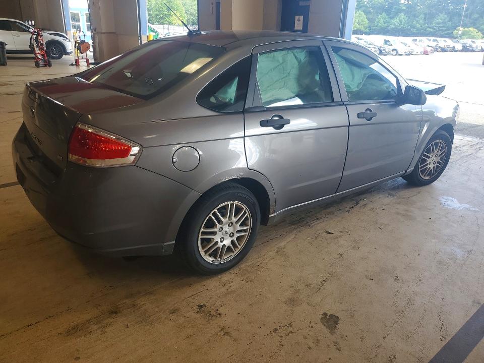 Photo 3 from auction – 2010 FORD FOCUS with VIN 1FAHP3FN8AW219604
