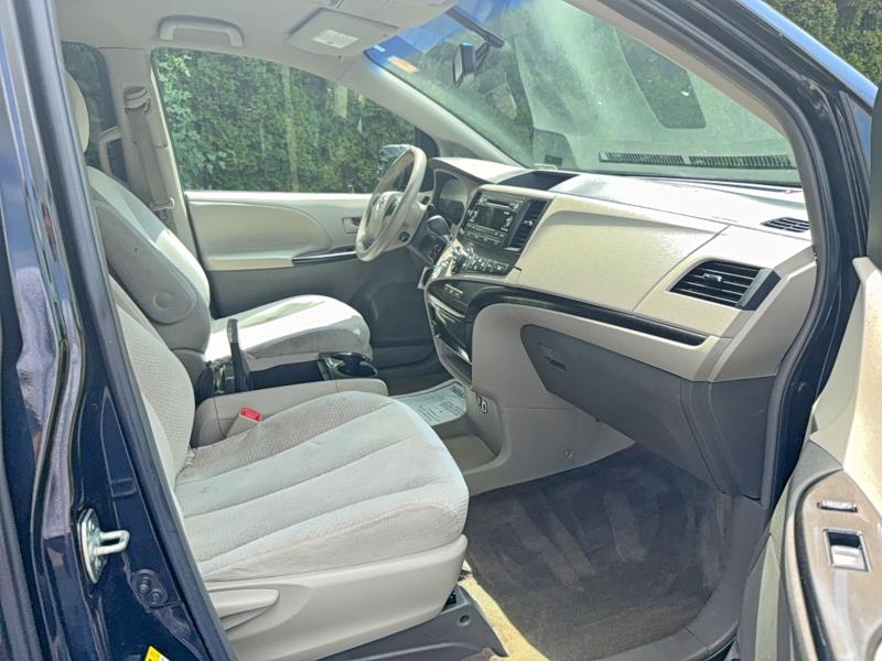 Photo 5 from auction – 2013 TOYOTA SIENNA with VIN 5TDKK3DC7DS308522