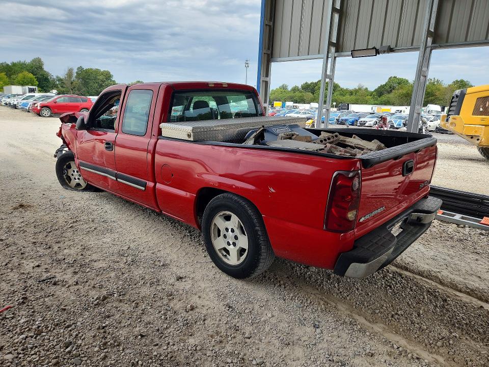 Снимка 2 от търг – 2005 CHEVROLET SILVERADO с VIN 1GCEC19VX5Z238846