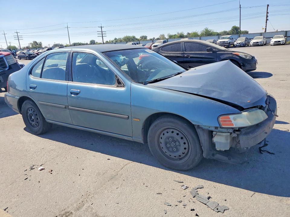 Photo 4 from auction – 2001 NISSAN ALTIMA with VIN 1N4DL01D21C216156
