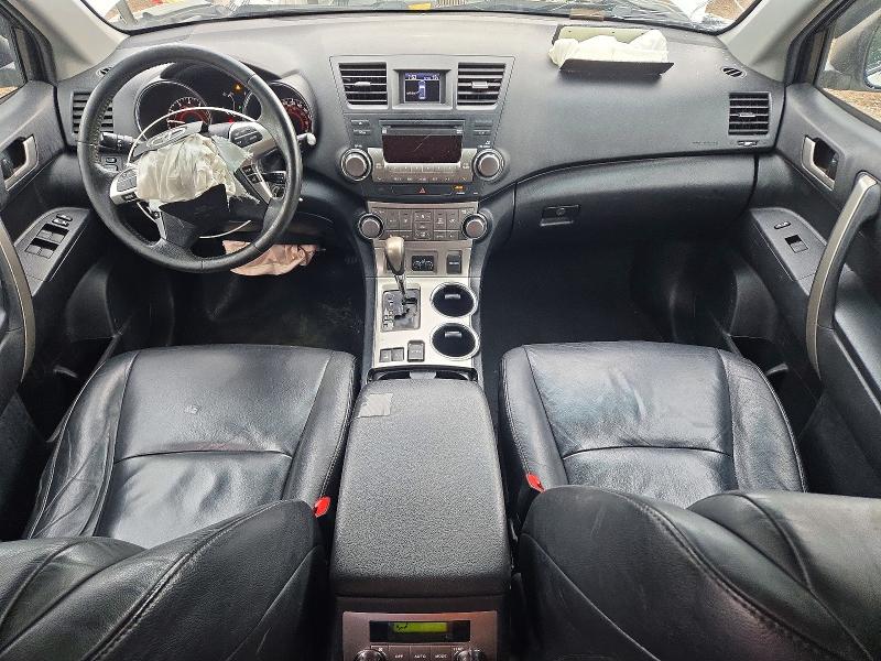 Photo 8 from auction – 2012 TOYOTA HIGHLANDER with VIN 5TDBK3EH5CS140808