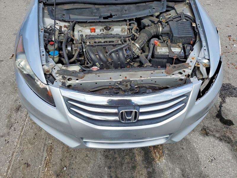 Photo 11 from auction – 2011 HONDA ACCORD with VIN 1HGCP2F64BA031279