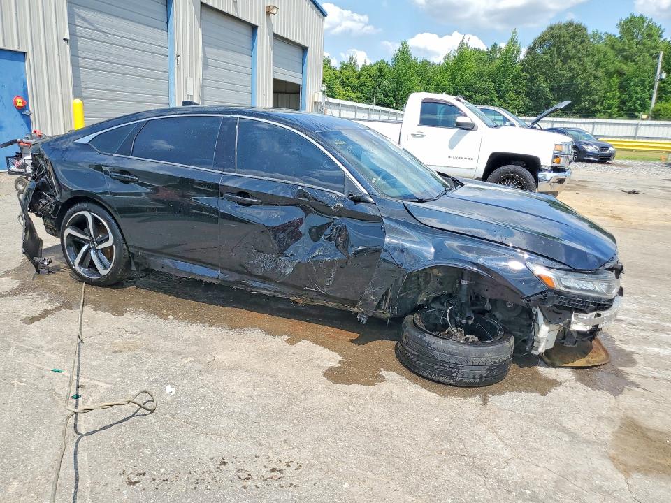 Photo 4 from auction – 2019 HONDA ACCORD with VIN 1HGCV1F36KA074091