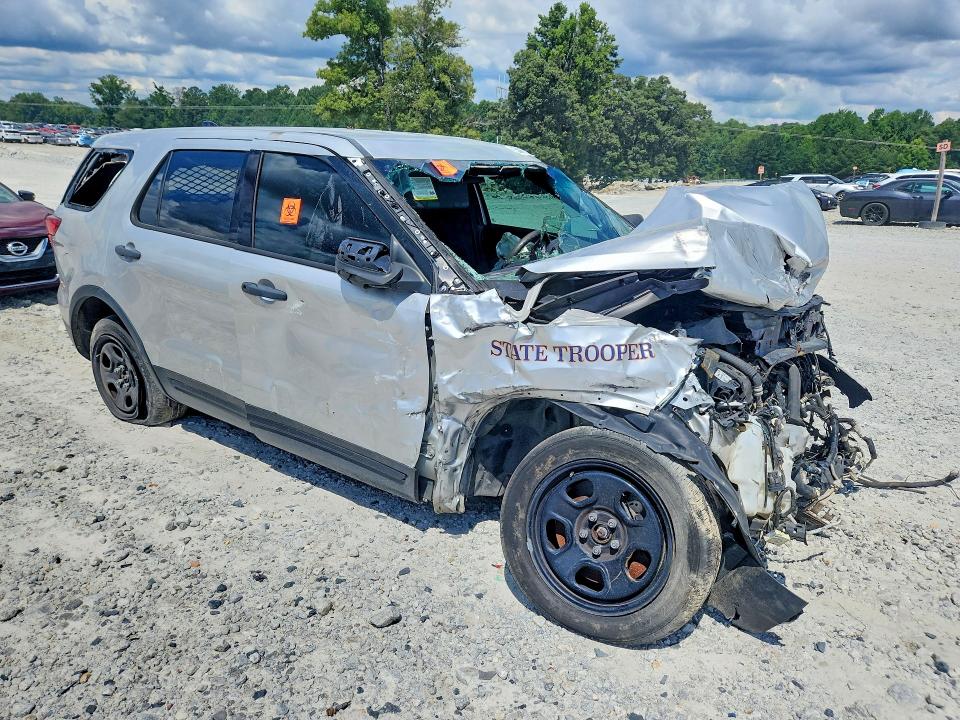 Photo 4 from auction – 2017 FORD EXPLORER with VIN 1FM5K8AR0HGE13563