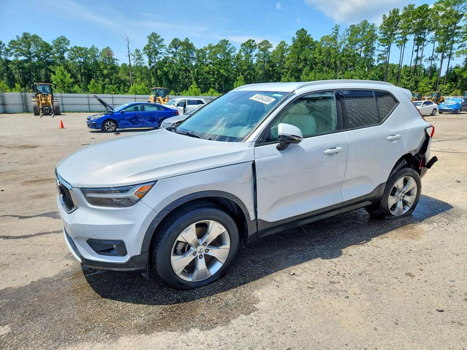 2021 VOLVO XC40 - Търг №63664306