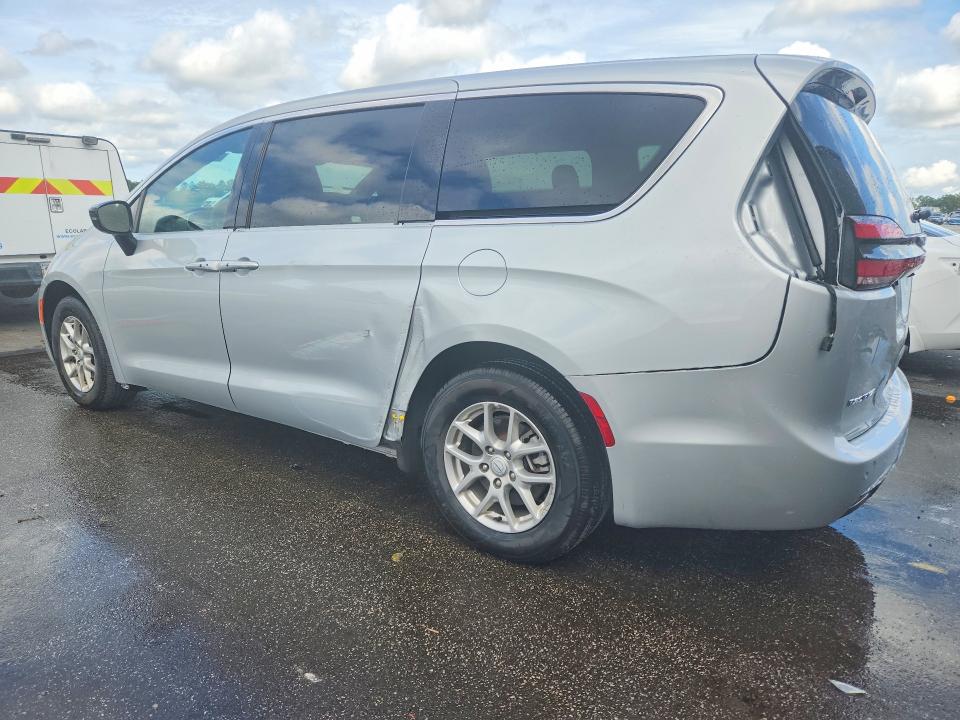 Photo 2 from auction – 2026 CHRYSLER PACIFICA with VIN 2C4RC1BGXTR235644