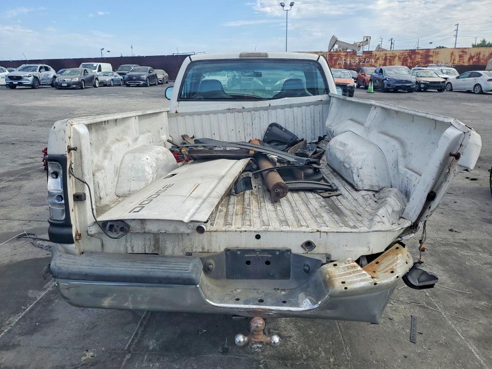 Photo 6 from auction – 1999 DODGE RAM 2500 with VIN 3B7KC26Z5XM589538