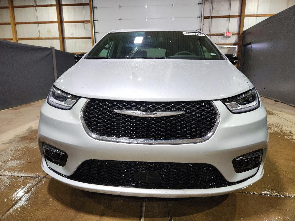 Photo 5 from auction – 2026 CHRYSLER PACIFICA with VIN 2C4RC1BG3TR236263