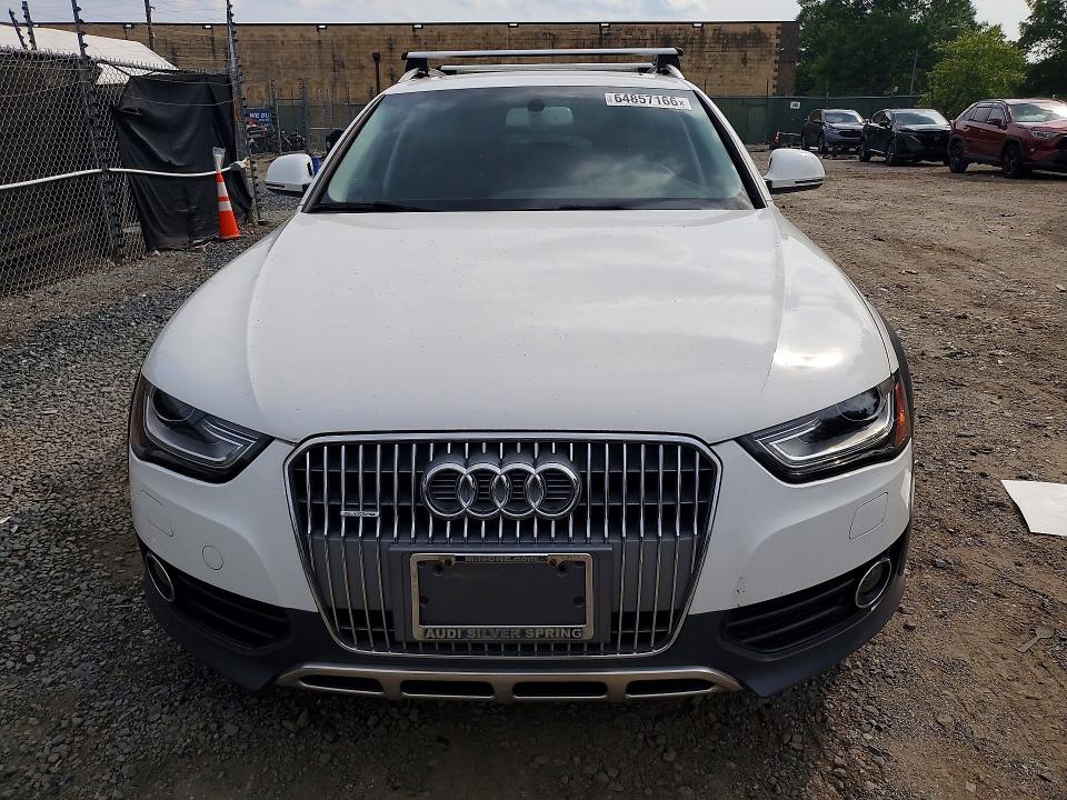 Zdjęcie 5 z aukcji – 2015 AUDI A4 ALLROAD z VIN WA1UFAFL9FA083741