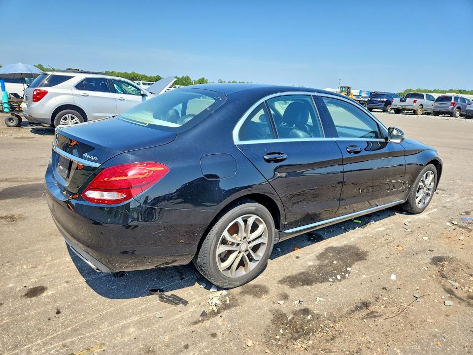 Снимка 3 от търг – 2016 MERCEDES-BENZ C с VIN 55SWF4KB4GU123020