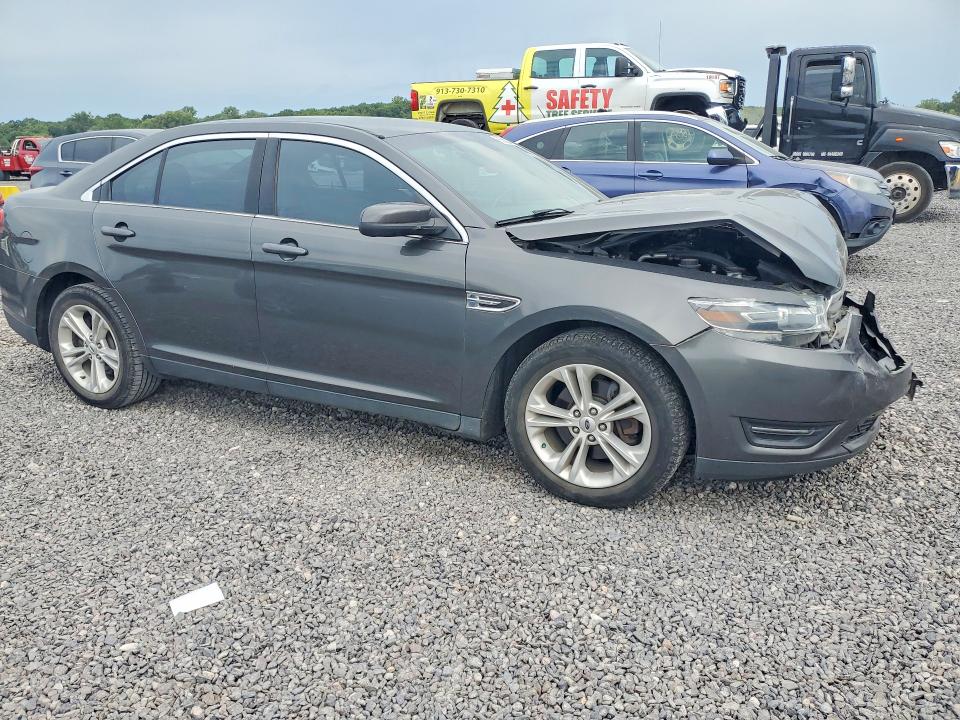 Снимка 4 от търг – 2016 FORD TAURUS с VIN 1FAHP2E86GG143504