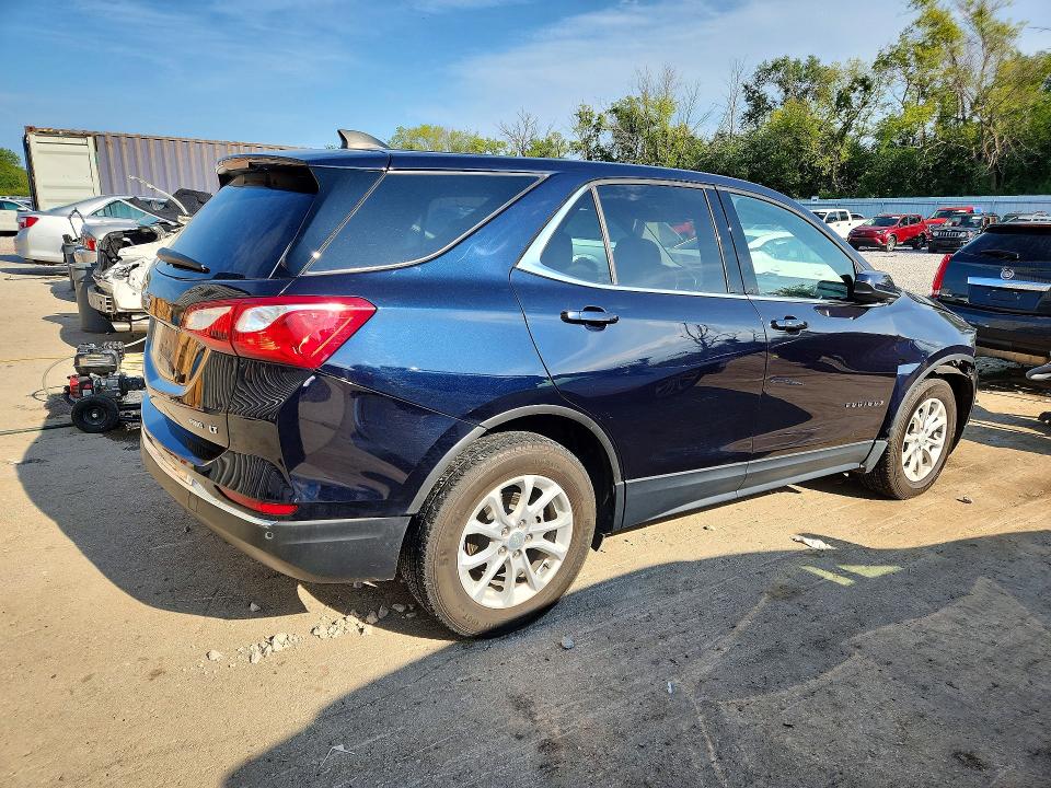 Photo 3 from auction – 2020 CHEVROLET EQUINOX with VIN 3GNAXUEV3LS655964