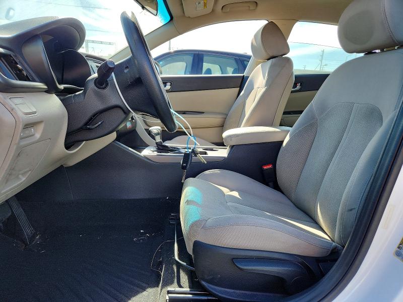 Photo 7 from auction – 2016 KIA OPTIMA with VIN 5XXGT4L32GG054301