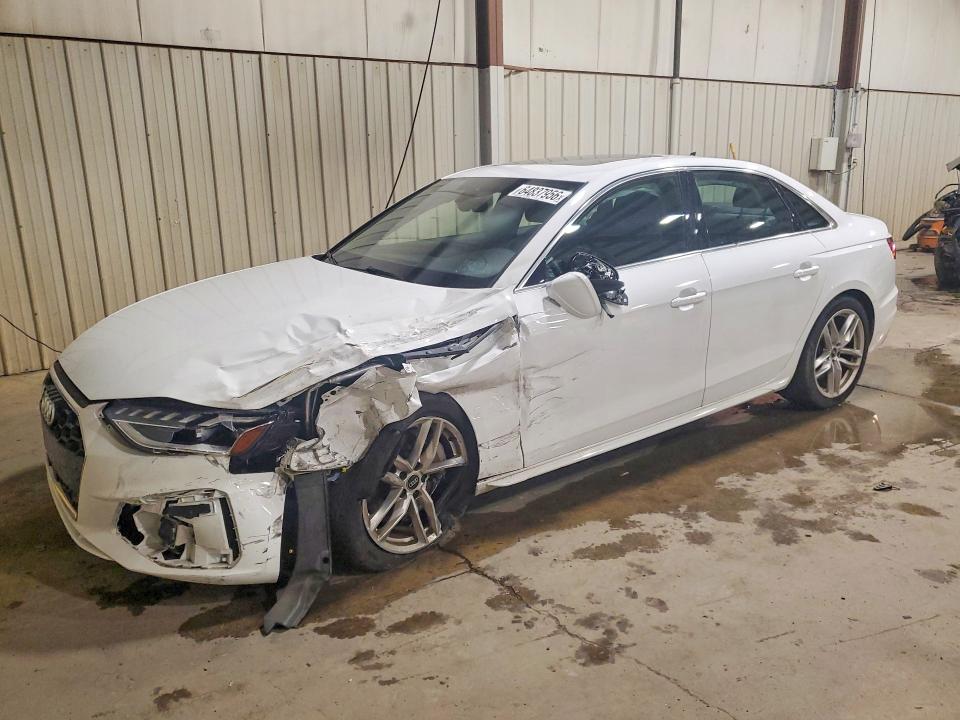 AUDI A4 2023 z numerem VIN WAUEAAF43PN002662 - Zdjęcie z aukcji