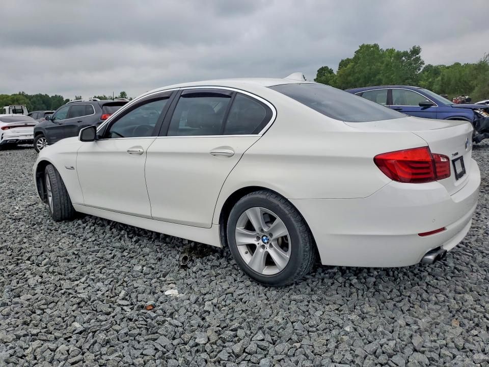 Photo 2 from auction – 2013 BMW 528 with VIN WBAXH5C55DDW16557