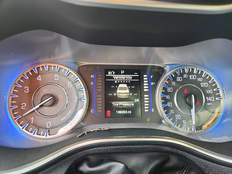 Photo 9 from auction – 2015 CHRYSLER 200 with VIN 1C3CCCABXFN677482