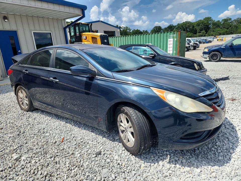 Photo 4 from auction – 2013 HYUNDAI SONATA with VIN 5NPEB4AC4DH695933