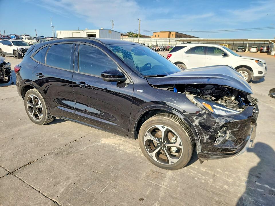Photo 4 from auction – 2024 FORD ESCAPE with VIN 1FMCU9NA0RUB41935