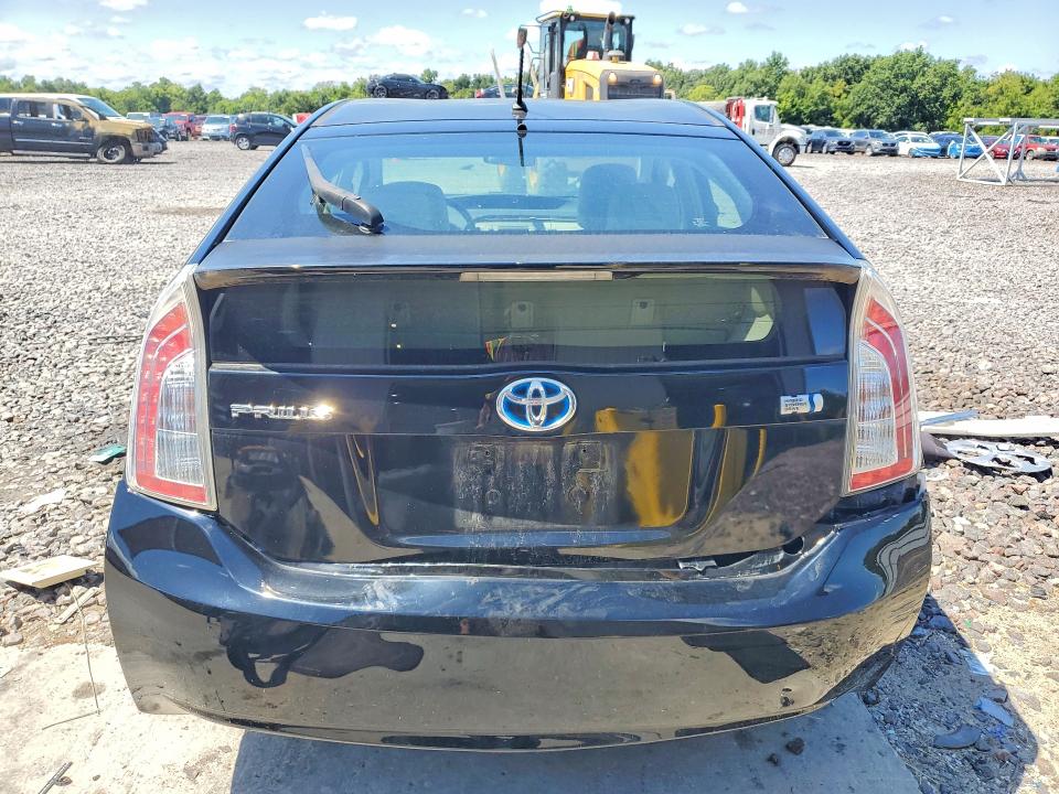 Photo 6 from auction – 2013 TOYOTA PRIUS with VIN JTDKN3DU0D1643053