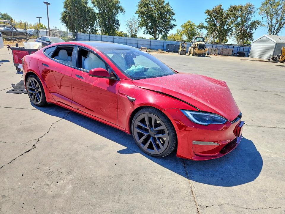 Photo 4 from auction – 2022 TESLA MODEL S with VIN 5YJSA1E56NF473877