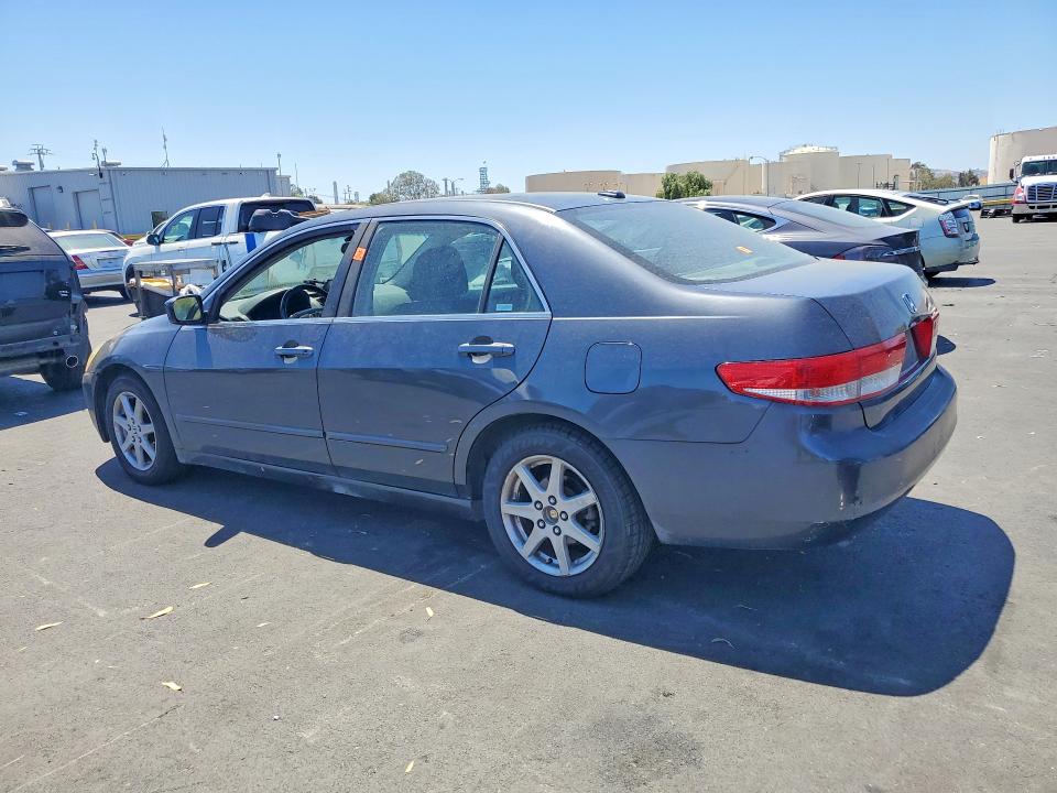 Photo 2 from auction – 2004 HONDA ACCORD with VIN 1HGCM66834A072149
