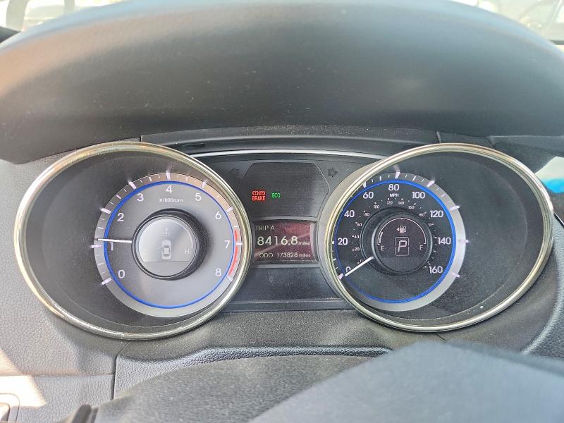 Photo 9 from auction – 2011 HYUNDAI SONATA with VIN 5NPEC4AC0BH238708
