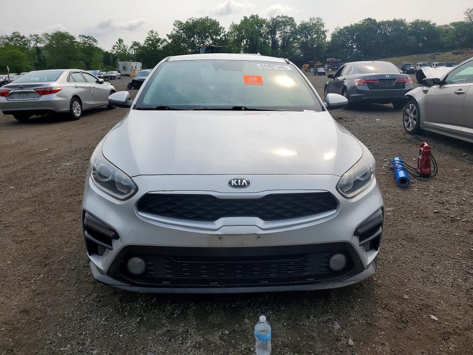 Photo 5 from auction – 2021 KIA FORTE with VIN 3KPF24AD1ME281915