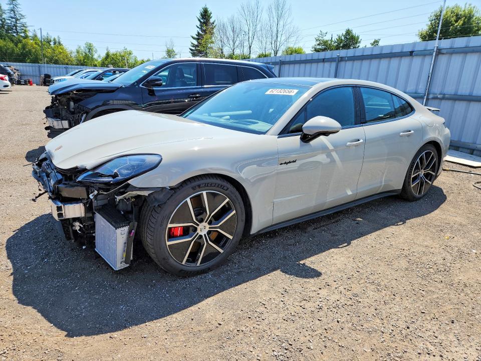2025 PORSCHE PANAMERA