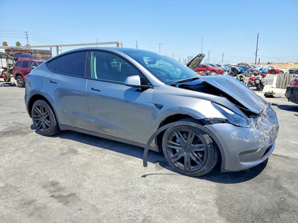 Photo 4 from auction – 2024 TESLA MODEL Y with VIN 7SAYGDEE5RF202280