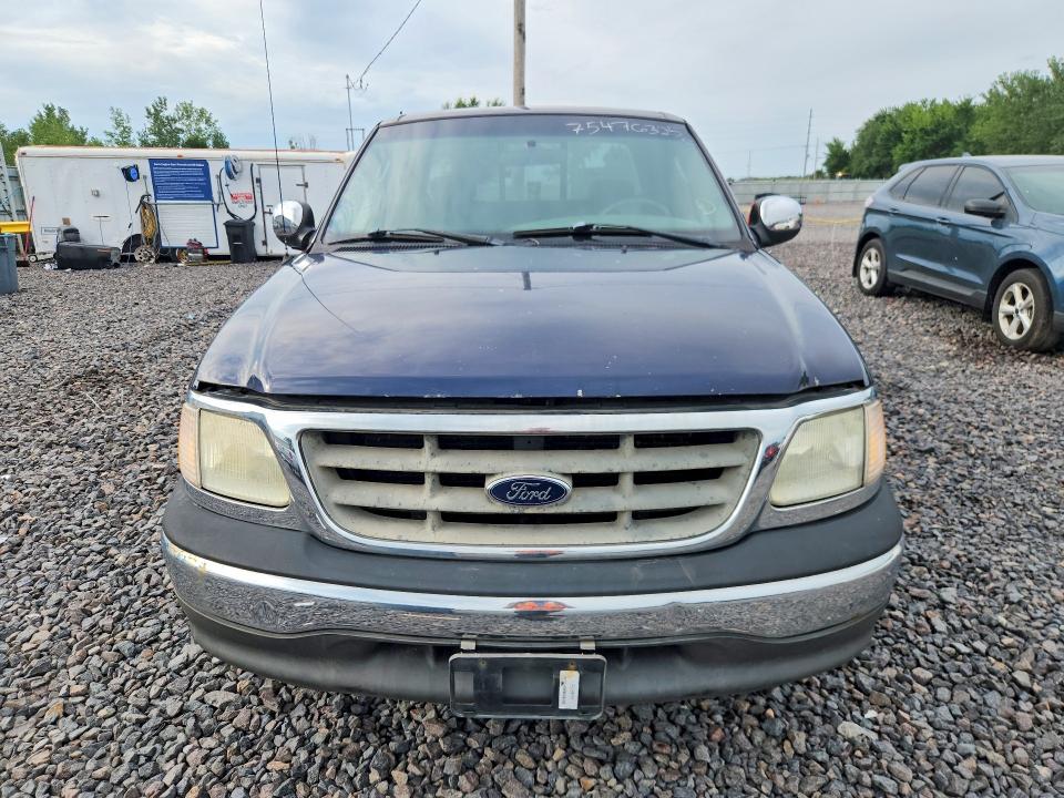 Photo 5 from auction – 2002 FORD F150 with VIN 2FTRX17262CA85700