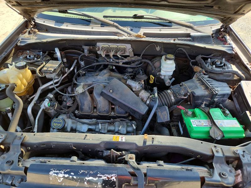 Photo 12 from auction – 2007 FORD ESCAPE with VIN 1FMYU03177KA99003
