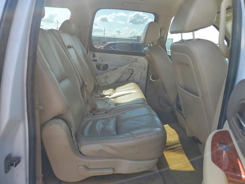 Photo 11 from auction – 2009 CHEVROLET SUBURBAN with VIN 1GNFK26309R165970